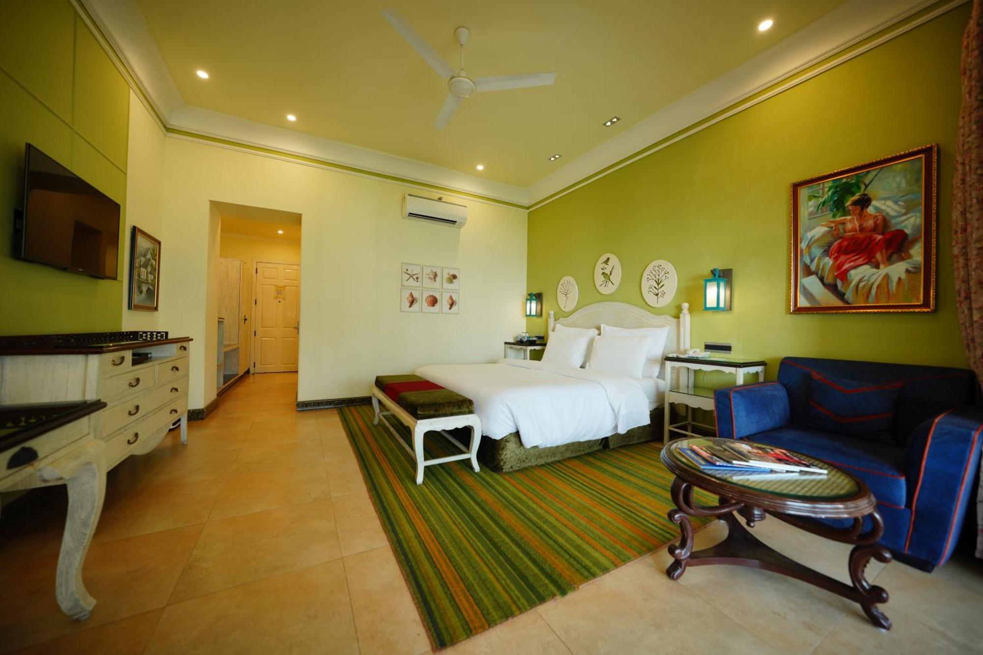 Mayfair On Sea, Morjim Beach, Goa Bagian luar foto