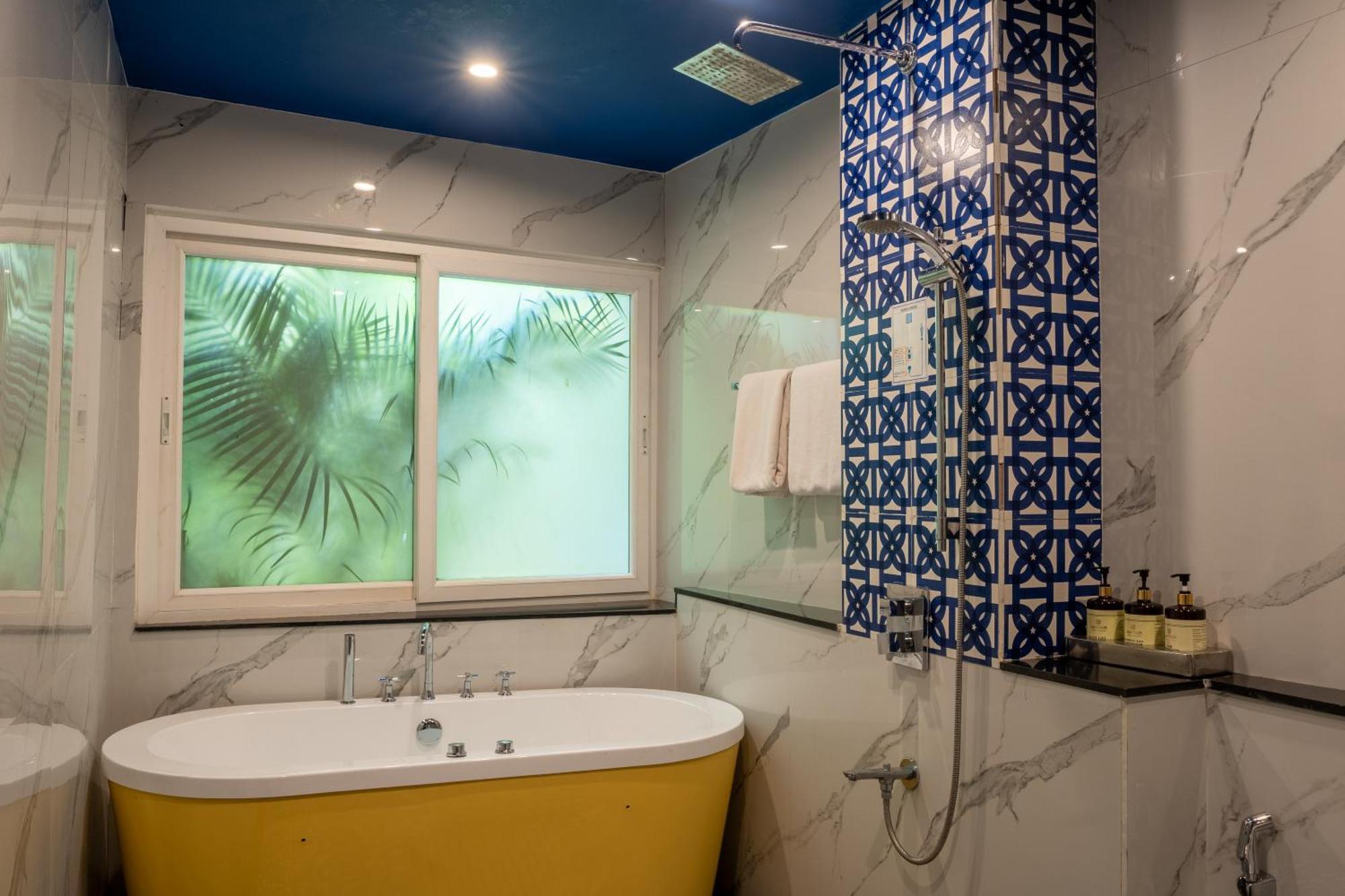 Mayfair On Sea, Morjim Beach, Goa Bagian luar foto